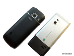  Sony Ericsson Elm (J10i).   