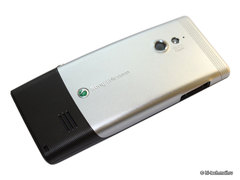  Sony Ericsson Elm (J10i).   