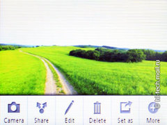 Motorola Flipout (MB511):   Android