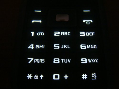    Samsung B2700  ""  ?