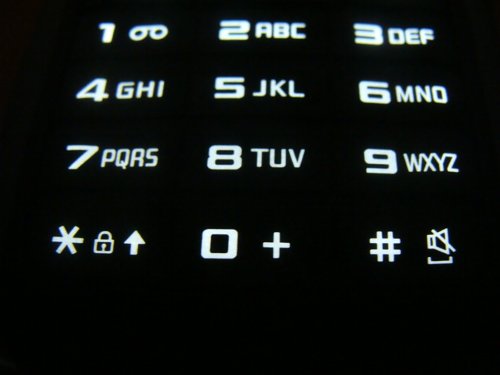    Samsung B2700  ""  ?