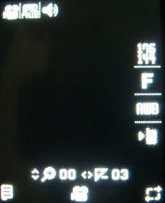    Samsung B2700  ""  ?