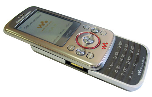    Sony Ericsson W395