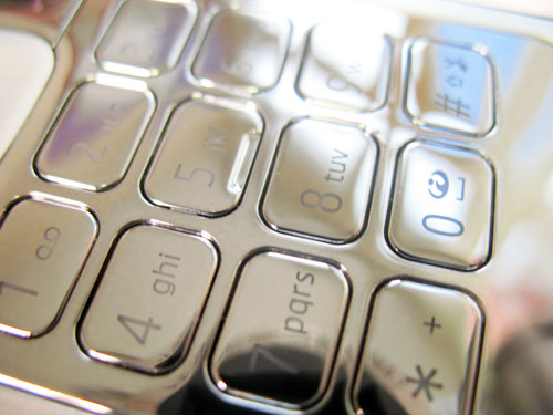    Nokia 7510 Supernova