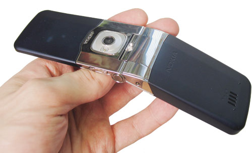    Nokia 7510 Supernova