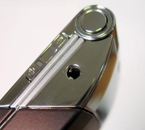    Nokia 7510 Supernova