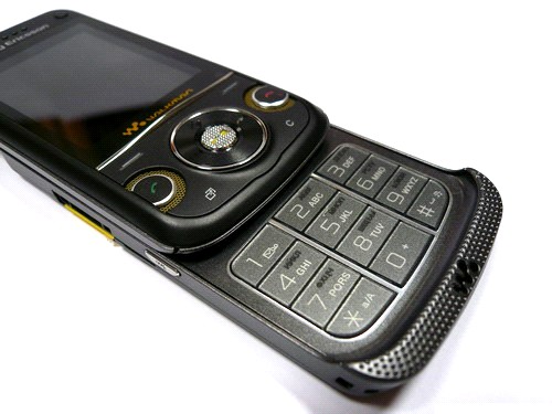    Sony Ericsson W760i   