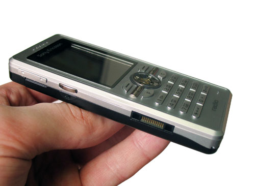    Sony Ericsson R300
