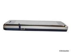  Motorola Milestone XT720:  Android-