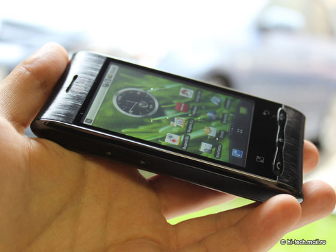  LG Optimus:   Android
