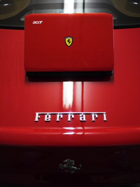 Acer Ferrari One   
