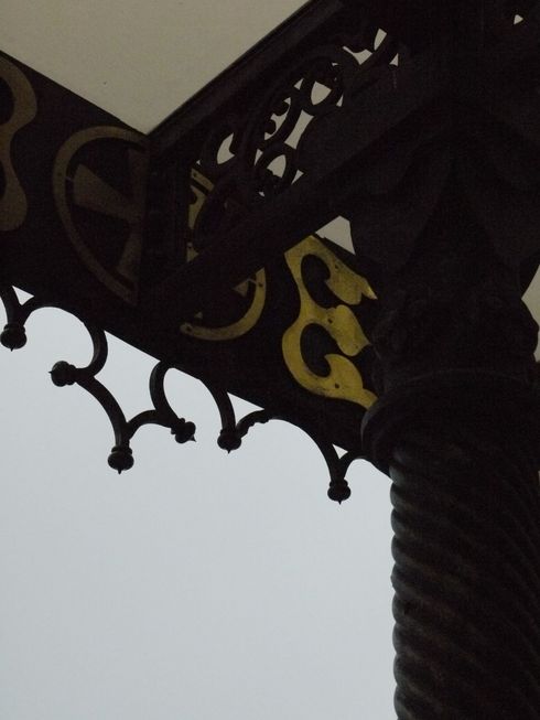 : Lumix G Vario 14-42  F3.5-5.6.  : F16.0,  1/1000, ISO3200,   42 