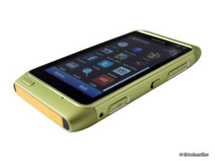   Nokia N8.   Symbian-