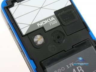  Nokia 7500_Prism