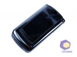  Motorola RAZR2_V8