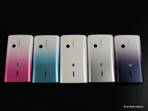  Sony Ericsson Xperia X8.   Android 