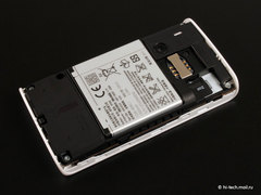  Sony Ericsson Xperia X8.   Android 