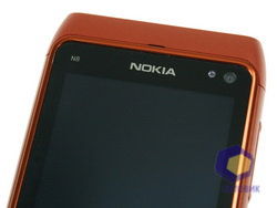  Nokia N8
