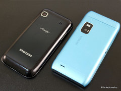   Nokia E7.   Nokia  Symbian^3