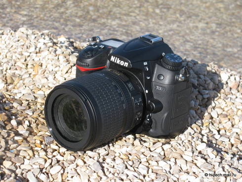  Nikon D7000  :     -
