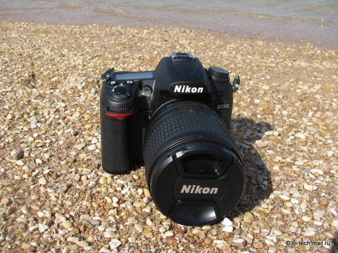  Nikon D7000  :     -