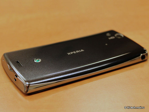   Sony Ericsson Xperia arc.   Android