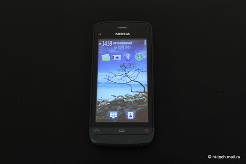  Nokia C5-03:    Nokia