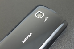  Nokia C5-03:    Nokia