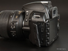   Nikon D3100:   