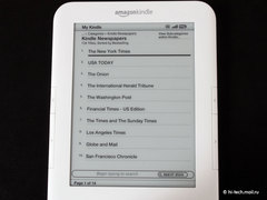  Amazon Kindle 3:   