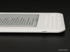  Amazon Kindle 3:   