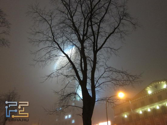 1/25 , F/2, ISO 800, 28 