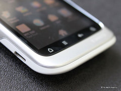    HTC Wildfire S  Desire S