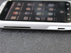    HTC Wildfire S  Desire S