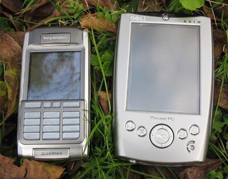   Sony Ericsson P910i   Dell Axim X5