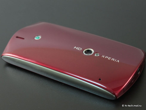  Sony Ericsson Xperia Neo.   Android