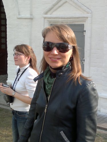 Nokia E7 - -  QWERTY-