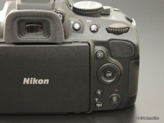   Nikon D5100:     
