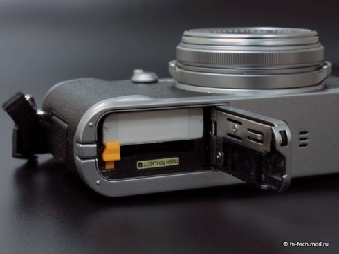  Fujifilm FinePix X100: ,    