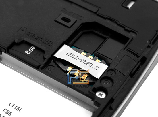   SIM-  microSD-  Sony Ericsson Xperia Arc