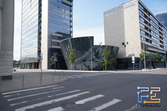 ISO 400, 16 , F/4.0, 1/2500