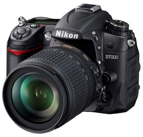 NIKON D7000
