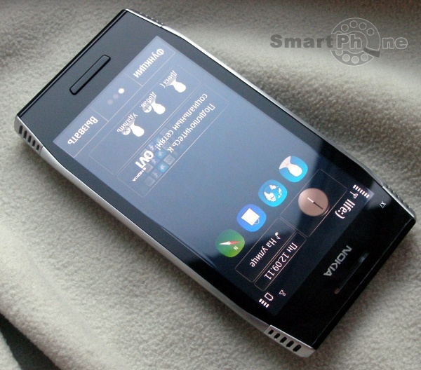 Nokia X7-00 Nokia X7-00