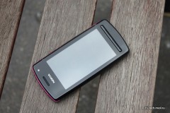  Nokia 600:   Symbian Belle 