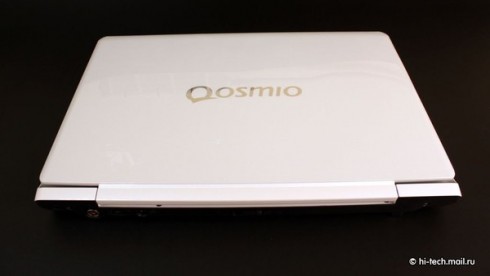  Toshiba Qosmio F750:  3D-