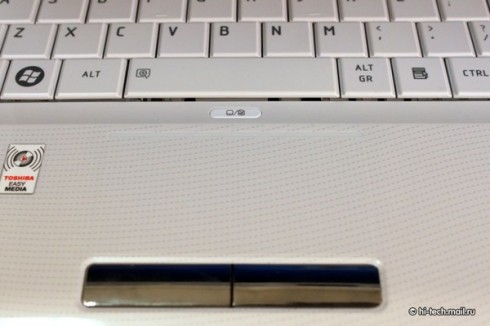  Toshiba Qosmio F750:  3D-