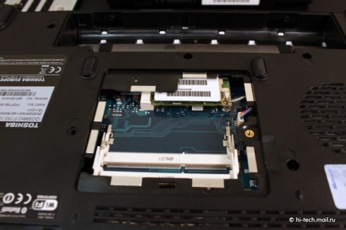  Toshiba Qosmio F750:  3D-