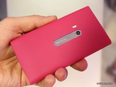   Nokia N9:   Nokia