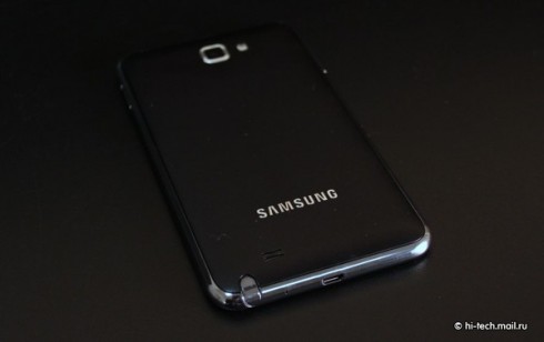 Полный обзор Samsung Galaxy Note: просто огромный смартфон Полный обзор Samsung Galaxy Note: просто огромный смартфон