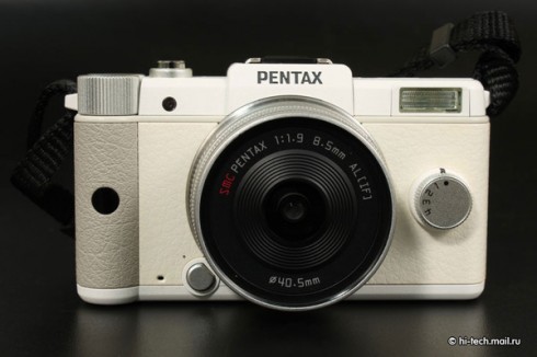  Pentax Q:   